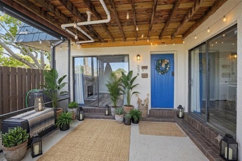 Adosado en venta en Seminole, Florida, 2 dormitorios, 145.3 m2 № 2215612 - foto 24