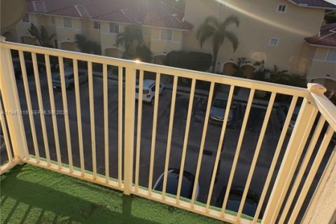 Adosado en alquiler en North Miami Beach, Florida, 3 dormitorios, 109.81 m2 № 2003113 - foto 19