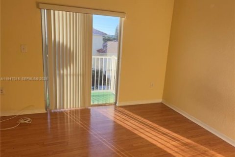 Adosado en alquiler en North Miami Beach, Florida, 3 dormitorios, 109.81 m2 № 2003113 - foto 16