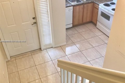 Adosado en alquiler en North Miami Beach, Florida, 3 dormitorios, 109.81 m2 № 2003113 - foto 5