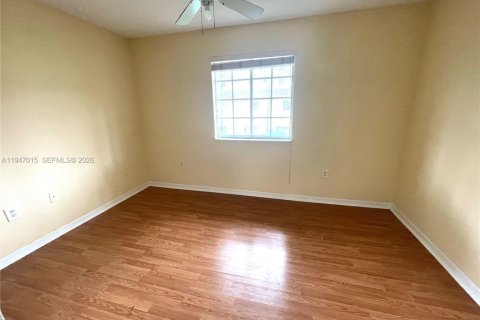 Adosado en alquiler en North Miami Beach, Florida, 3 dormitorios, 109.81 m2 № 2003113 - foto 9