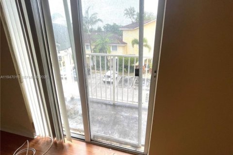 Adosado en alquiler en North Miami Beach, Florida, 3 dormitorios, 109.81 m2 № 2003113 - foto 13