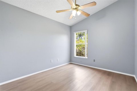House in Orlando, Florida 4 bedrooms, 170.75 sq.m. № 2107628 - photo 20