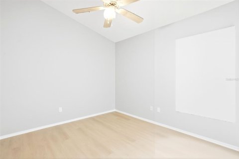 House in Orlando, Florida 4 bedrooms, 170.75 sq.m. № 2107628 - photo 22
