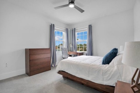 House in Four Corners, Florida 5 bedrooms, 289.58 sq.m. № 2212150 - photo 28