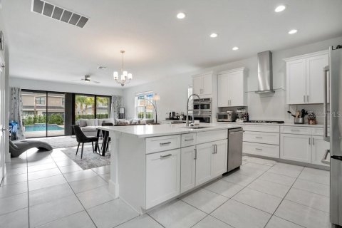House in Four Corners, Florida 5 bedrooms, 289.58 sq.m. № 2212150 - photo 11