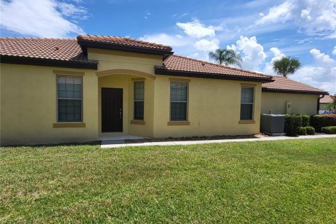 Casa en venta en Apollo Beach, Florida, 2 dormitorios, 129.41 m2 № 1808389 - foto 1