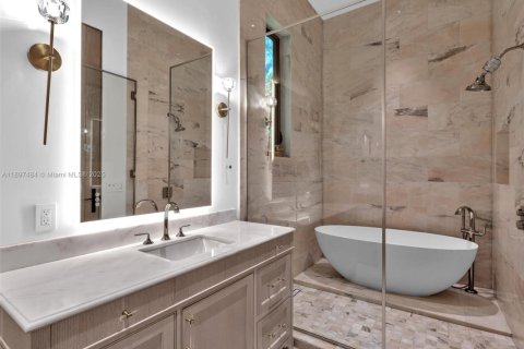 Купить виллу или дом в Майами, Флорида 6 спален, 577.67м2, № 1952404 - фото 12