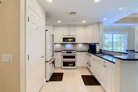 Condominio en venta en Four Corners, Florida, 3 dormitorios, 156.63 m2 № 2196977 - foto 7