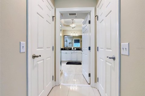 Condominio en venta en Four Corners, Florida, 3 dormitorios, 156.63 m2 № 2196977 - foto 18