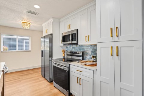 Villa ou maison à vendre à Seminole, Floride: 2 chambres, 130.53 m2 № 2425421 - photo 16