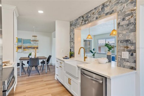 Villa ou maison à vendre à Seminole, Floride: 2 chambres, 130.53 m2 № 2425421 - photo 14