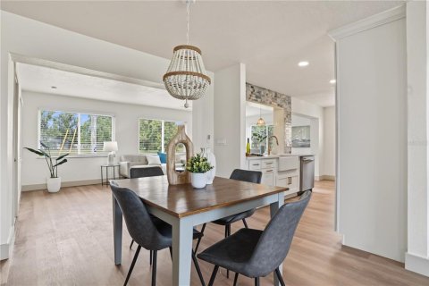 Villa ou maison à vendre à Seminole, Floride: 2 chambres, 130.53 m2 № 2425421 - photo 8