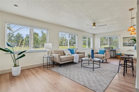 Villa ou maison à vendre à Seminole, Floride: 2 chambres, 130.53 m2 № 2425421 - photo 9