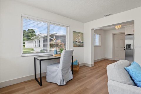 Villa ou maison à vendre à Seminole, Floride: 2 chambres, 130.53 m2 № 2425421 - photo 11