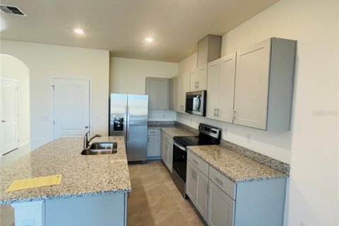 Townhouse in Kissimmee, Florida 3 bedrooms, 155.43 sq.m. № 2201975 - photo 10