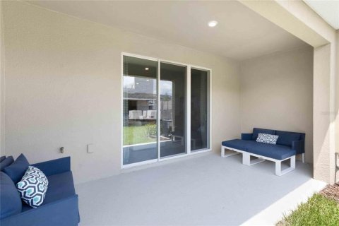 Townhouse in Kissimmee, Florida 3 bedrooms, 155.43 sq.m. № 2201975 - photo 19