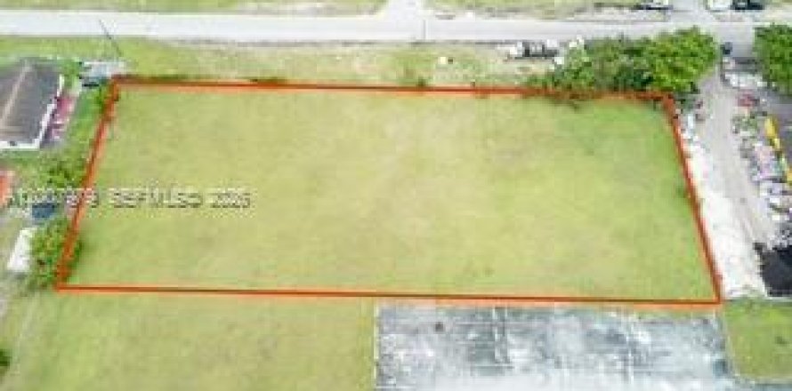 Immobilier commercial à Miami, Floride № 2170871