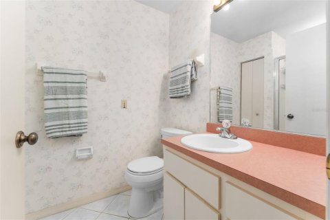 Townhouse in Gainesville, Florida 2 bedrooms, 131.92 sq.m. № 2101054 - photo 18