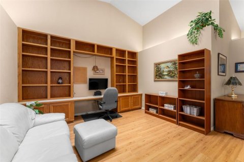 Townhouse in Gainesville, Florida 2 bedrooms, 131.92 sq.m. № 2101054 - photo 14