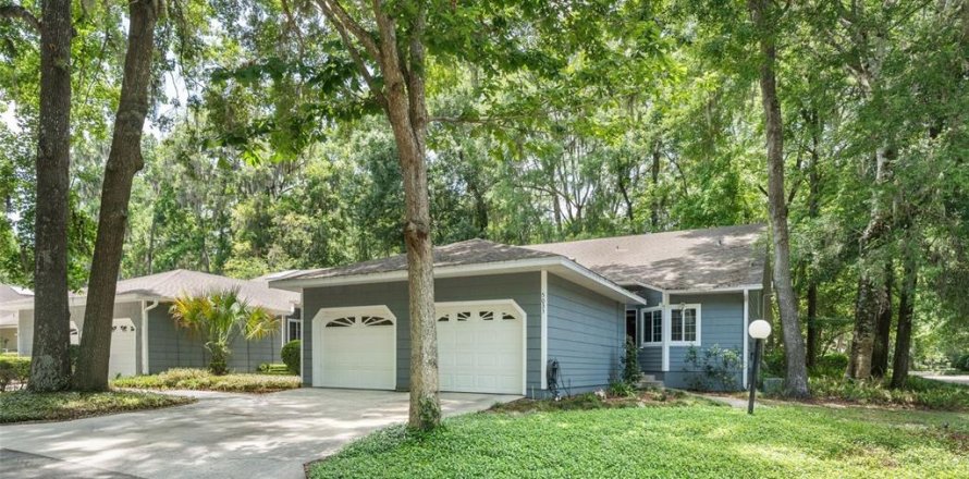 Townhouse in Gainesville, Florida 2 bedrooms, 131.92 sq.m. № 2101054