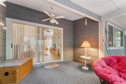 Townhouse in Gainesville, Florida 2 bedrooms, 131.92 sq.m. № 2101054 - photo 24