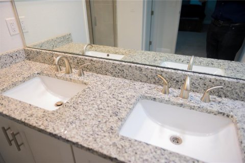 Купить виллу или дом в Деланд, Флорида 5 комнат, 142.6м2, № 1842043 - фото 20