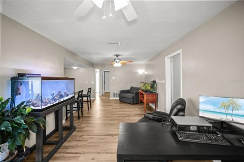 Villa ou maison à vendre à Seminole, Floride: 3 chambres, 215.63 m2 № 2314916 - photo 4