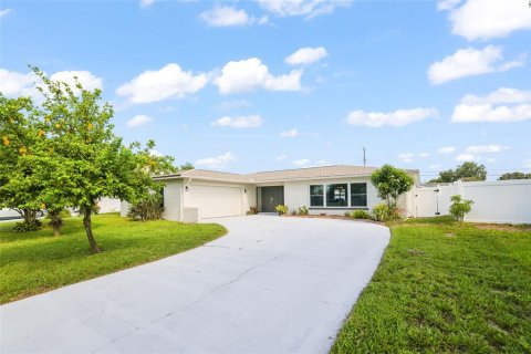 Villa ou maison à vendre à Seminole, Floride: 3 chambres, 215.63 m2 № 2314916 - photo 22
