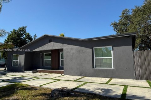 Villa ou maison à vendre à Miami, Floride: 3 chambres, 115.94 m2 № 2028571 - photo 9