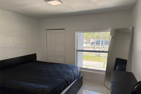 Villa ou maison à vendre à Miami, Floride: 3 chambres, 115.94 m2 № 2028571 - photo 23