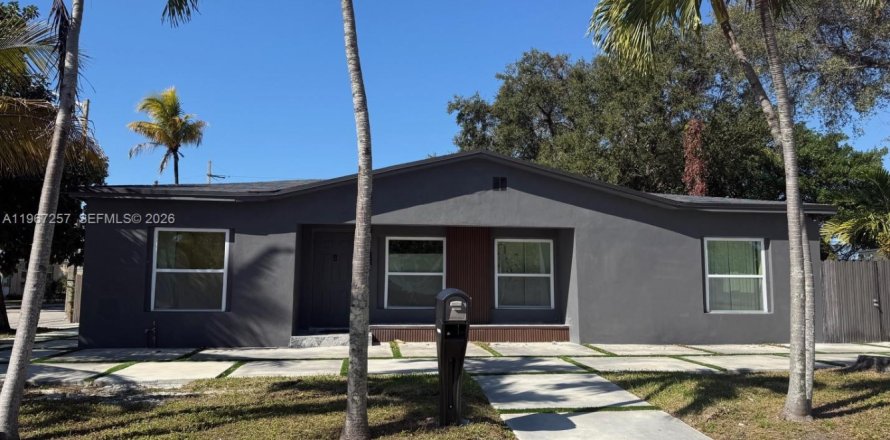 Villa ou maison à Miami, Floride 3 chambres, 115.94 m2 № 2028571