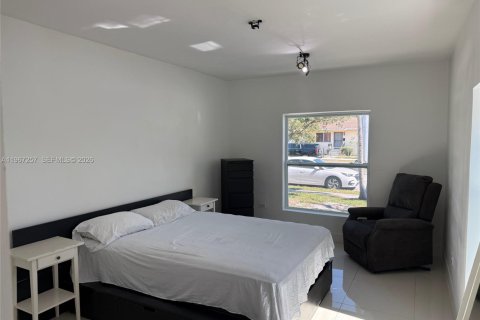Villa ou maison à vendre à Miami, Floride: 3 chambres, 115.94 m2 № 2028571 - photo 20