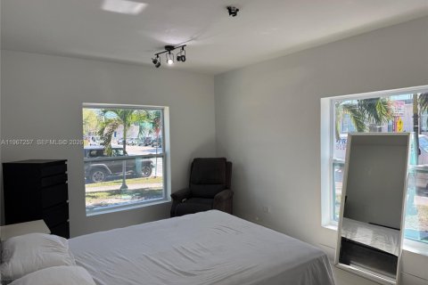 Villa ou maison à vendre à Miami, Floride: 3 chambres, 115.94 m2 № 2028571 - photo 21