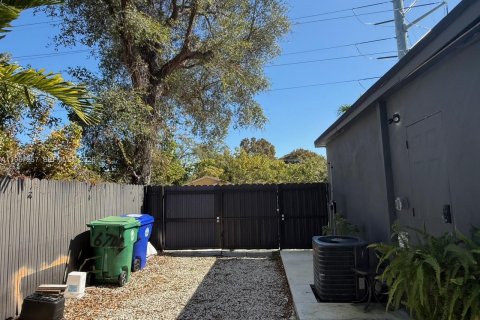 Villa ou maison à vendre à Miami, Floride: 3 chambres, 115.94 m2 № 2028571 - photo 26