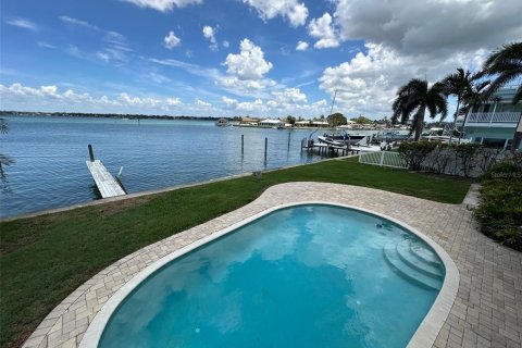 Villa ou maison à vendre à Clearwater, Floride: 5 chambres, 384.43 m2 № 1796831 - photo 5