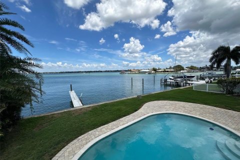 Villa ou maison à vendre à Clearwater, Floride: 5 chambres, 384.43 m2 № 1796831 - photo 12