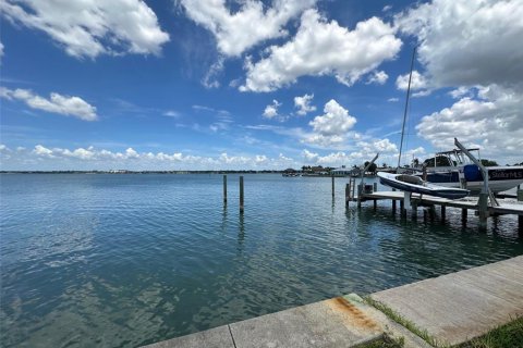 Villa ou maison à vendre à Clearwater, Floride: 5 chambres, 384.43 m2 № 1796831 - photo 6