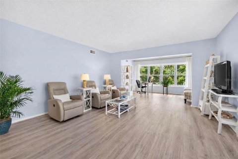 Condo in Clearwater, Florida, 2 bedrooms  № 2394058 - photo 8