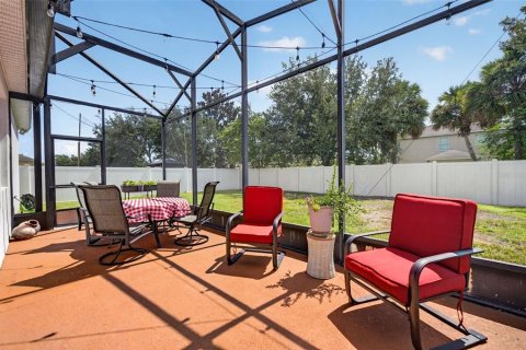 Villa ou maison à vendre à Orlando, Floride: 3 chambres, 190.08 m2 № 2200258 - photo 4