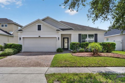House in Orlando, Florida 3 bedrooms, 190.08 sq.m. № 2200258