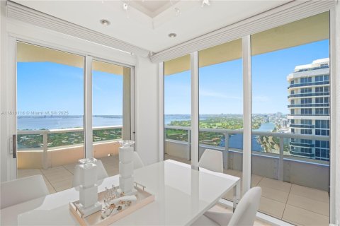 Copropriété à vendre à Miami Beach, Floride: 2 chambres, 125.42 m2 № 1938196 - photo 14