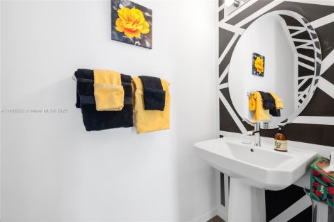Touwnhouse à vendre à Fort Lauderdale, Floride: 3 chambres, 164.07 m2 № 1825917 - photo 13