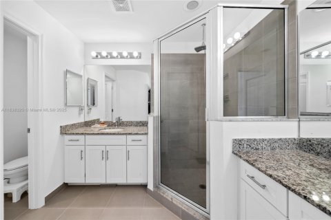 Touwnhouse à vendre à Fort Lauderdale, Floride: 3 chambres, 164.07 m2 № 1825917 - photo 25