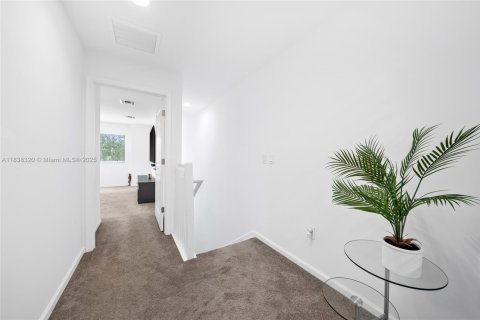 Touwnhouse à vendre à Fort Lauderdale, Floride: 3 chambres, 164.07 m2 № 1825917 - photo 18