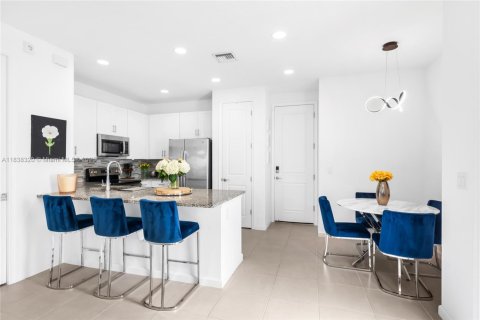 Touwnhouse à vendre à Fort Lauderdale, Floride: 3 chambres, 164.07 m2 № 1825917 - photo 5