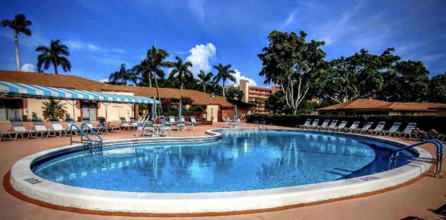 Condominio en Delray Beach, Florida, 2 dormitorios № 919645
