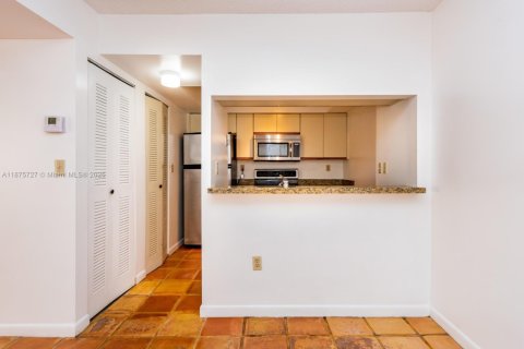 Condominio en venta en Miami Lakes, Florida, 2 dormitorios, 115.2 m2 № 1980363 - foto 10