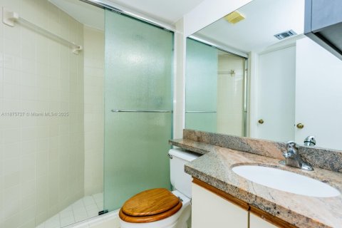 Condominio en venta en Miami Lakes, Florida, 2 dormitorios, 115.2 m2 № 1980363 - foto 5