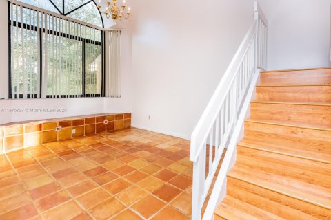 Condominio en venta en Miami Lakes, Florida, 2 dormitorios, 115.2 m2 № 1980363 - foto 18